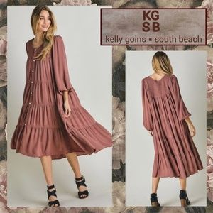 📌 Davi & Dani Lightweight Tiered V-Neck Smocked Bubble Sleeve Midi Dress Pockets